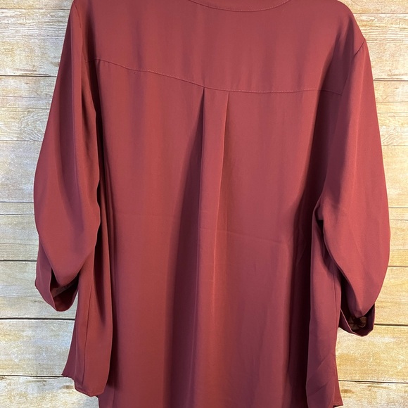 Torrid Harper Style Brick Red Roll Tab 3/4 Sleeve Pullover Blouse Plus Size 2X - Picture 3 of 6